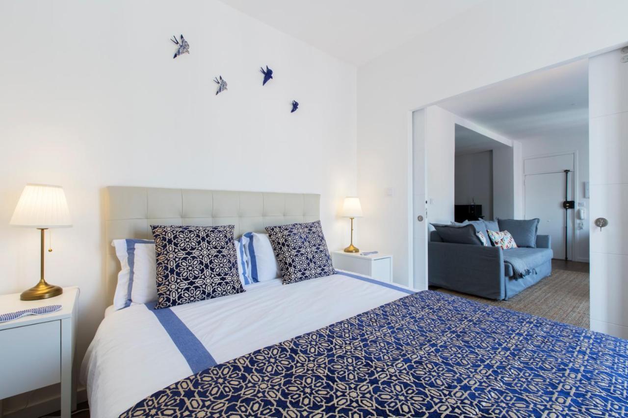 Amazing Downtown Apt With Small Balcony With View Over The Castle Lisboa المظهر الخارجي الصورة