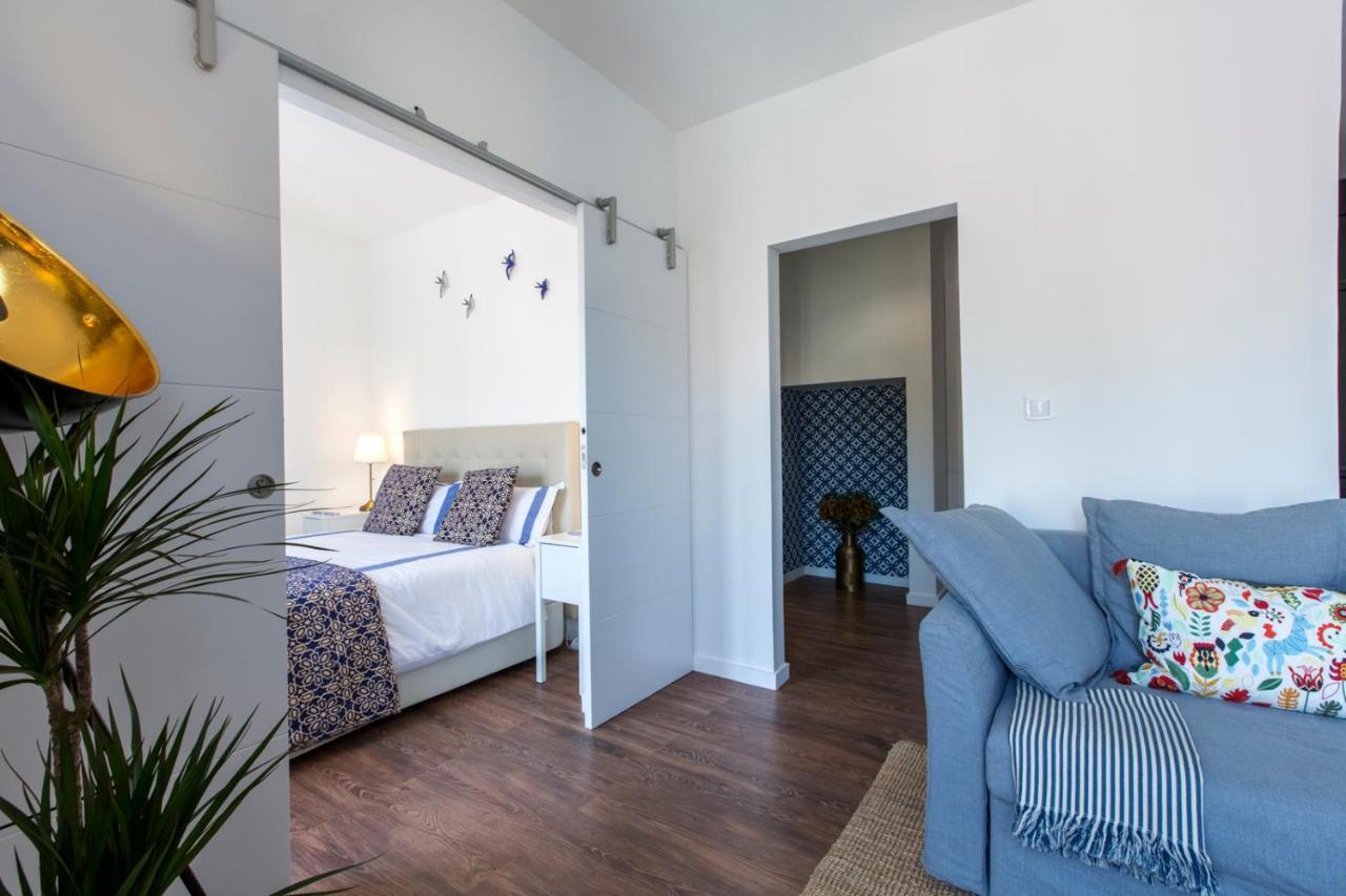 Amazing Downtown Apt With Small Balcony With View Over The Castle Lisboa المظهر الخارجي الصورة