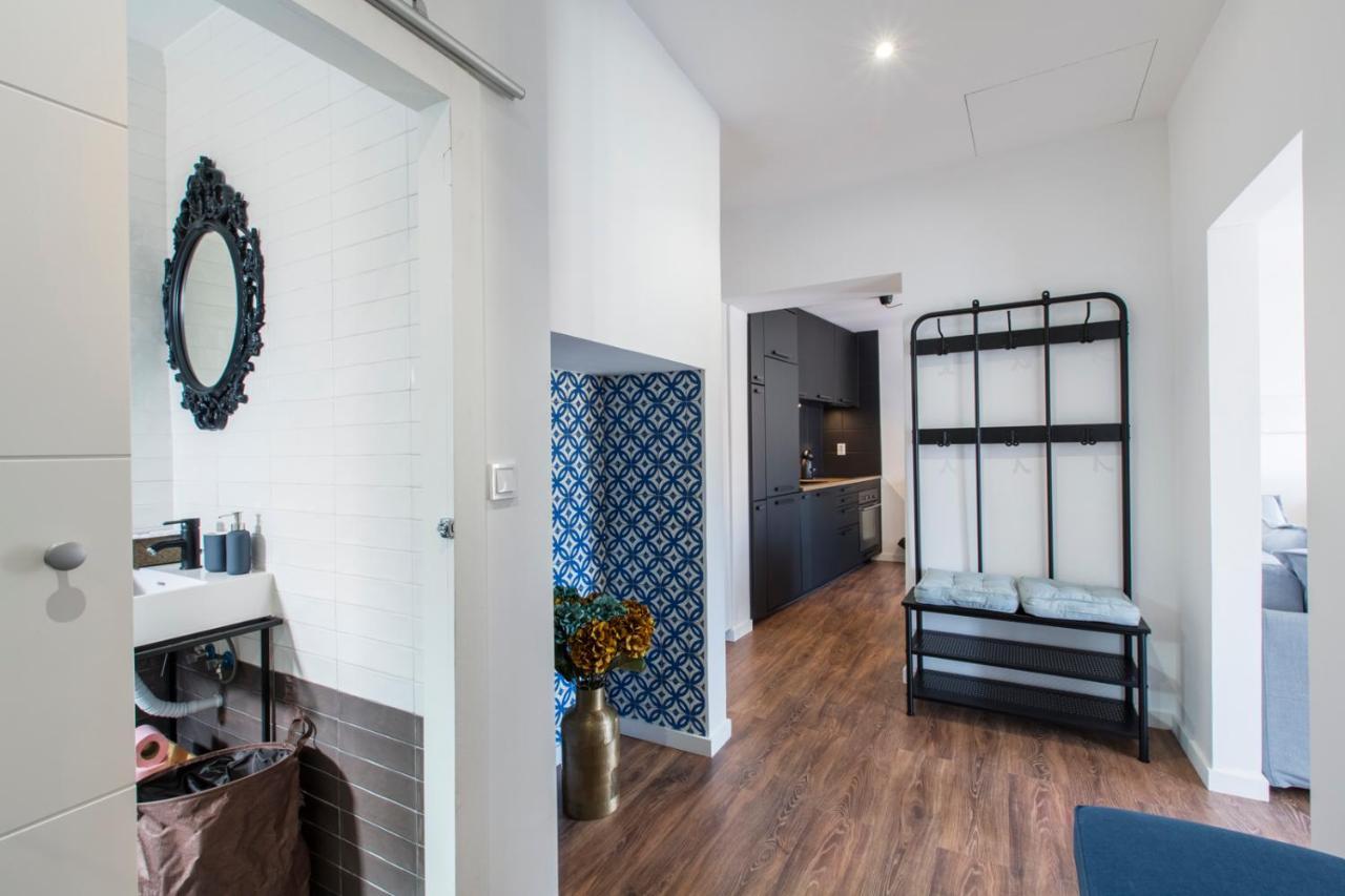 Amazing Downtown Apt With Small Balcony With View Over The Castle Lisboa المظهر الخارجي الصورة