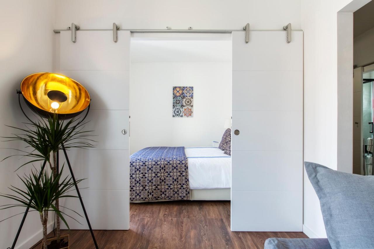 Amazing Downtown Apt With Small Balcony With View Over The Castle Lisboa المظهر الخارجي الصورة