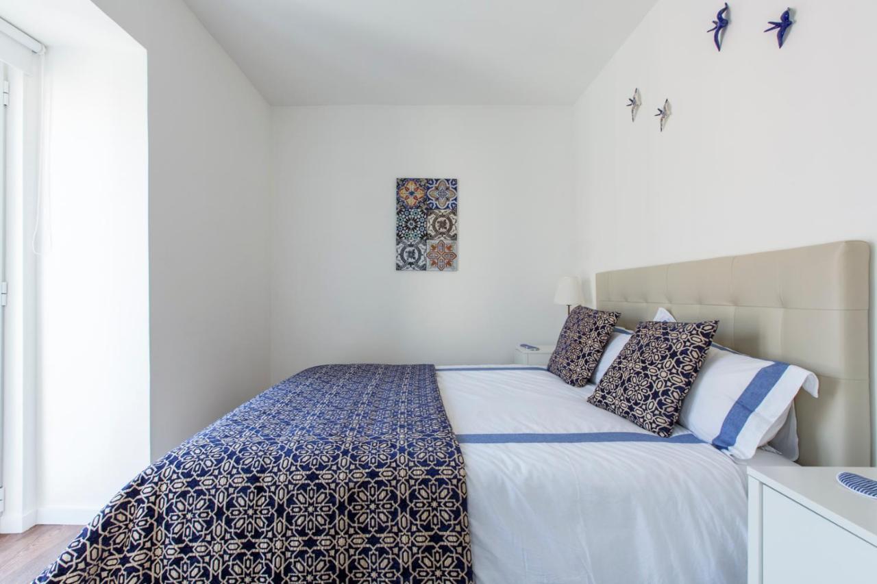 Amazing Downtown Apt With Small Balcony With View Over The Castle Lisboa المظهر الخارجي الصورة
